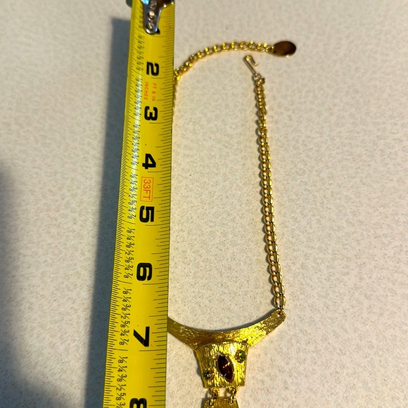 Vintage whimsical tie shaped brushed gold tone and rhinestone necklace (… - Picture 7 of 7